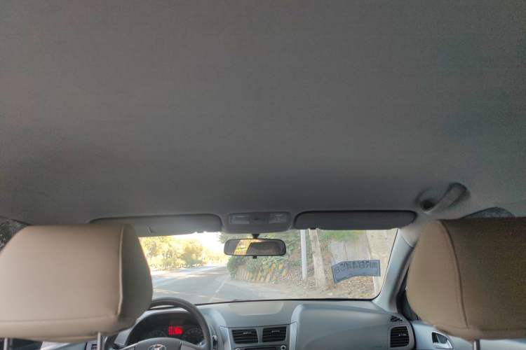 Used Hyundai Verna (older generation) 2014 1.4L Manual Smart GLS Trim Headliner