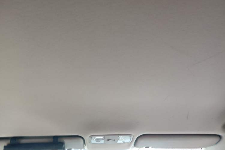 Used Hyundai Verna (older generation) 2014 1.4L Automatic Smart GLS Headliner