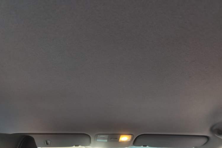 Used Hyundai Verna (older generation) 2014 1.4L Automatic Smart GLS Headliner