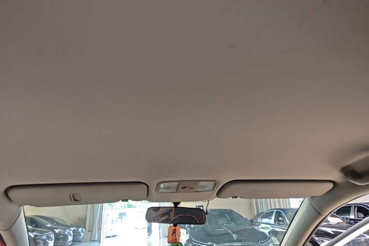 Used Hyundai Verna (older generation) 2014 1.4L Manual Smart GLS Trim Headliner