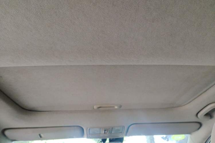 Used Hyundai Verna (older generation) 2014 1.4L Manual Top-Tier Model TOP Headliner