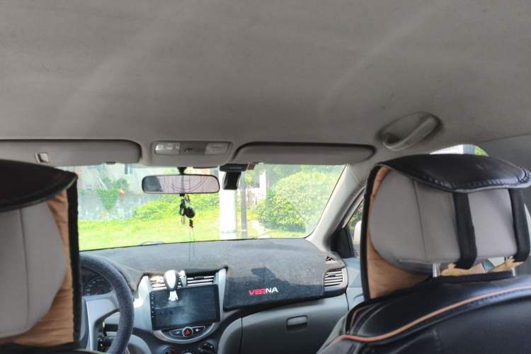 Used Hyundai Verna (older generation) 2014 1.4L Manual Smart GLS Trim Headliner