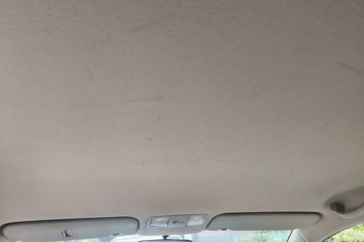 Used Hyundai Verna (older generation) 2014 1.4L Automatic Smart GLS Headliner