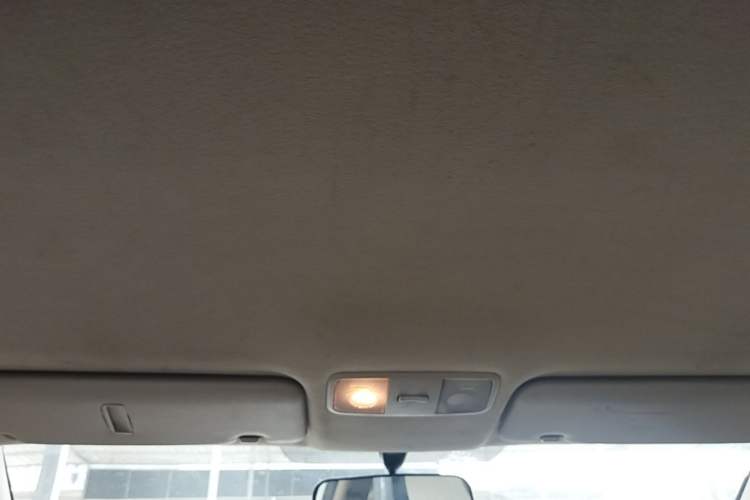 Used Hyundai Verna (older generation) 2014 1.4L Manual Smart GLS Trim Headliner