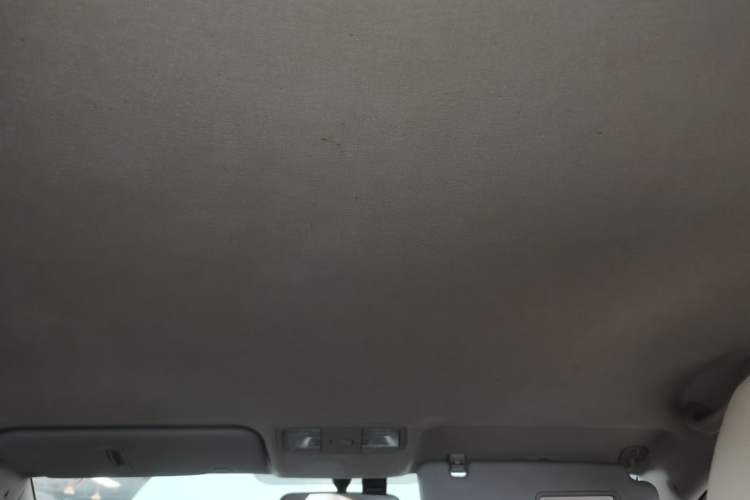 Used Hyundai Verna (older generation) 2014 1.4L Manual Smart GLS Trim Headliner