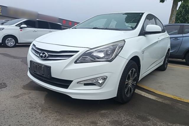 Used Hyundai Verna (older generation) 2014 1.4L Manual Smart GLS Trim