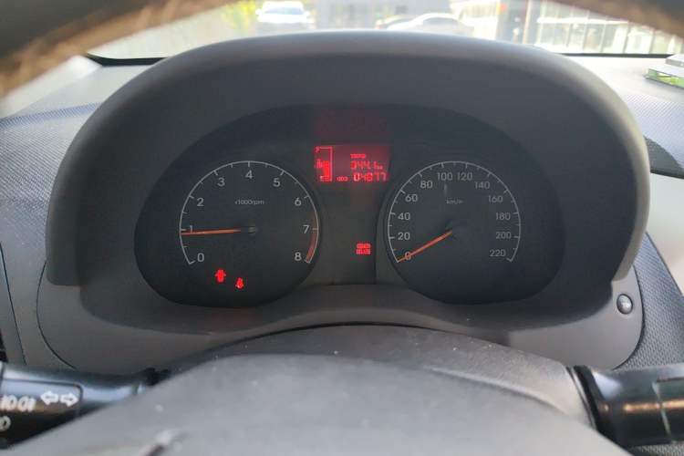 Used Hyundai Verna (older generation) 2014 1.4L Manual Top-Tier Model TOP Instrument Cluster