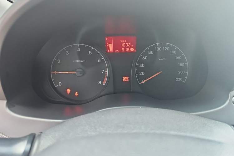 Used Hyundai Verna (older generation) 2014 1.4L Manual Smart GLS Trim Instrument Cluster