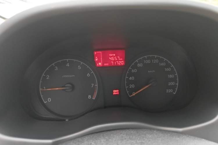 Used Hyundai Verna (older generation) 2014 1.4L Manual Smart GLS Trim Instrument Cluster