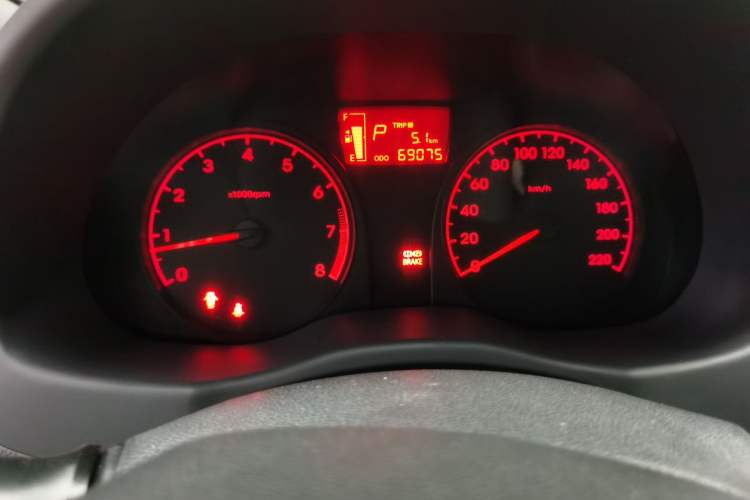 Used Hyundai Verna (older generation) 2014 1.4L Automatic Smart GLS Instrument Cluster