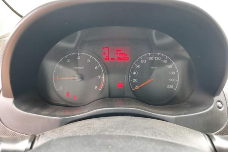 Used Hyundai Verna (older generation) 2014 1.4L Manual Smart GLS Trim Instrument Cluster