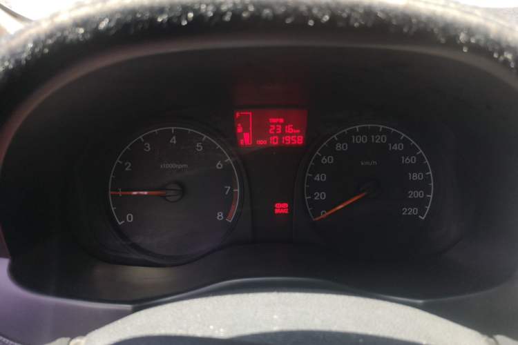 Used Hyundai Verna (older generation) 2014 1.4L Manual Smart GLS Trim Instrument Cluster