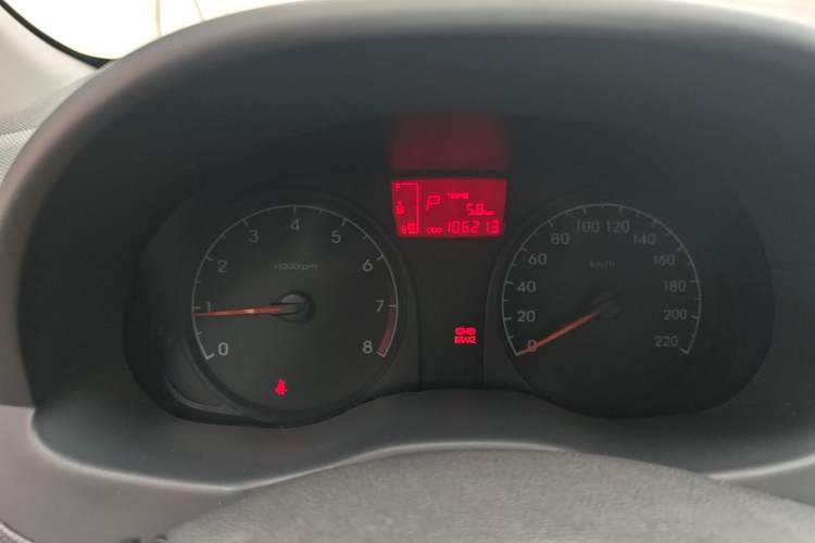 Used Hyundai Verna (older generation) 2014 1.4L Automatic Smart GLS Instrument Cluster