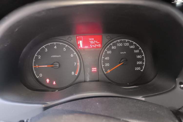 Used Hyundai Verna (older generation) 2014 1.4L Manual Smart GLS Trim Instrument Cluster
