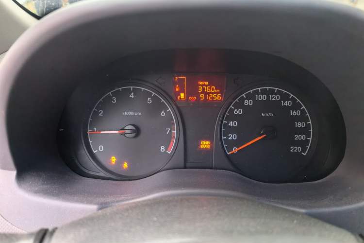 Used Hyundai Verna (older generation) 2014 1.4L Manual Smart GLS Trim Instrument Cluster