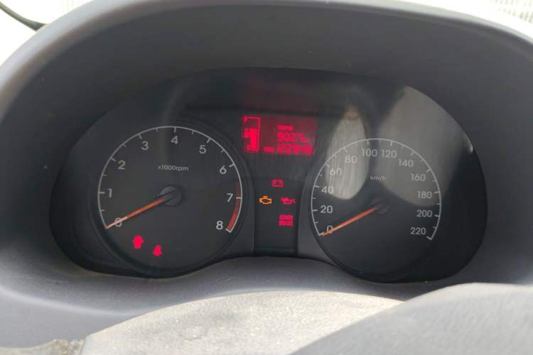 Used Hyundai Verna (older generation) 2014 1.4L Manual Smart GLS Trim Instrument Cluster