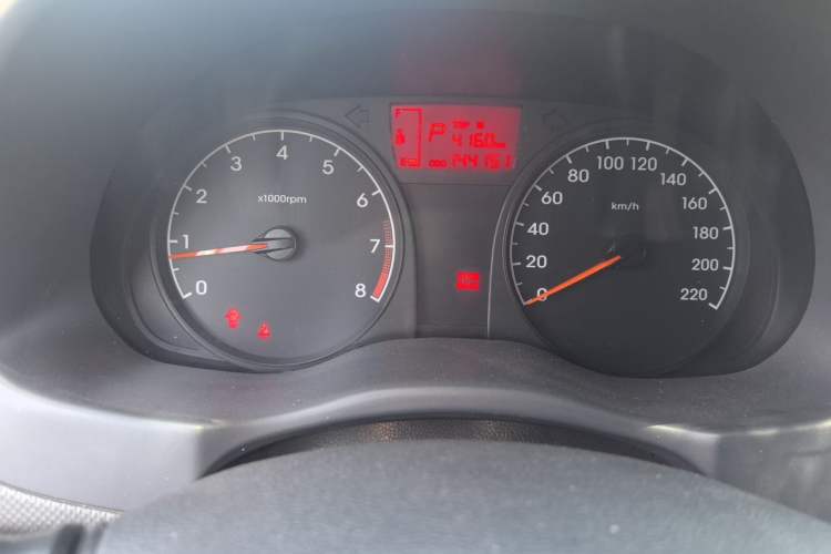 Used Hyundai Verna (older generation) 2014 1.4L Automatic Smart GLS Instrument Cluster