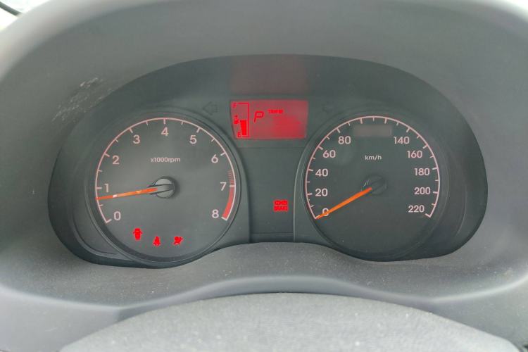 Used Hyundai Verna (older generation) 2014 1.4L Automatic Smart GLS Instrument Cluster