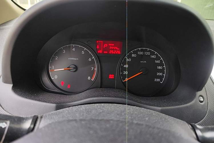 Used Hyundai Verna (older generation) 2014 1.4L Automatic Smart GLS Instrument Cluster
