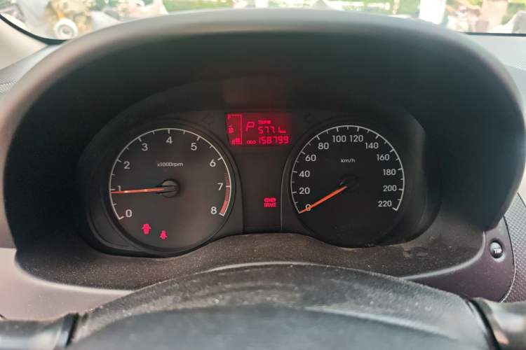 Used Hyundai Verna (older generation) 2014 1.4L Automatic Smart GLS Instrument Cluster