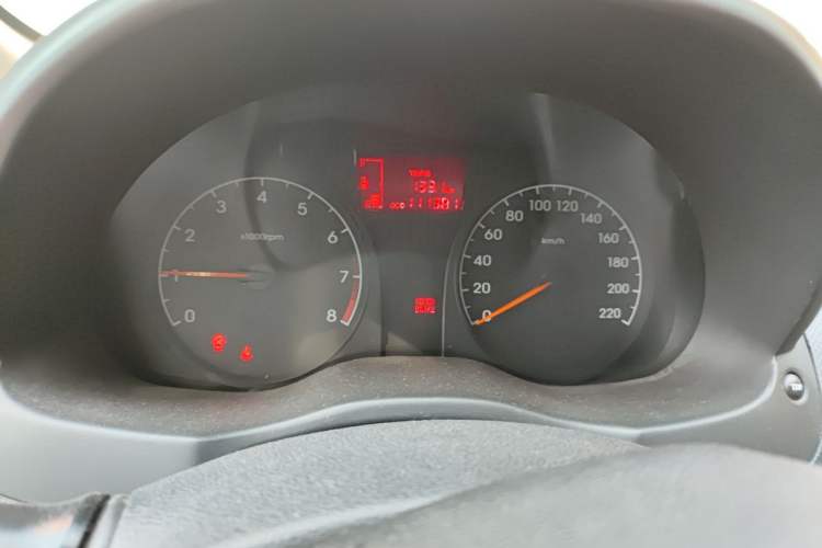 Used Hyundai Verna (older generation) 2014 1.4L Manual Smart GLS Trim Instrument Cluster