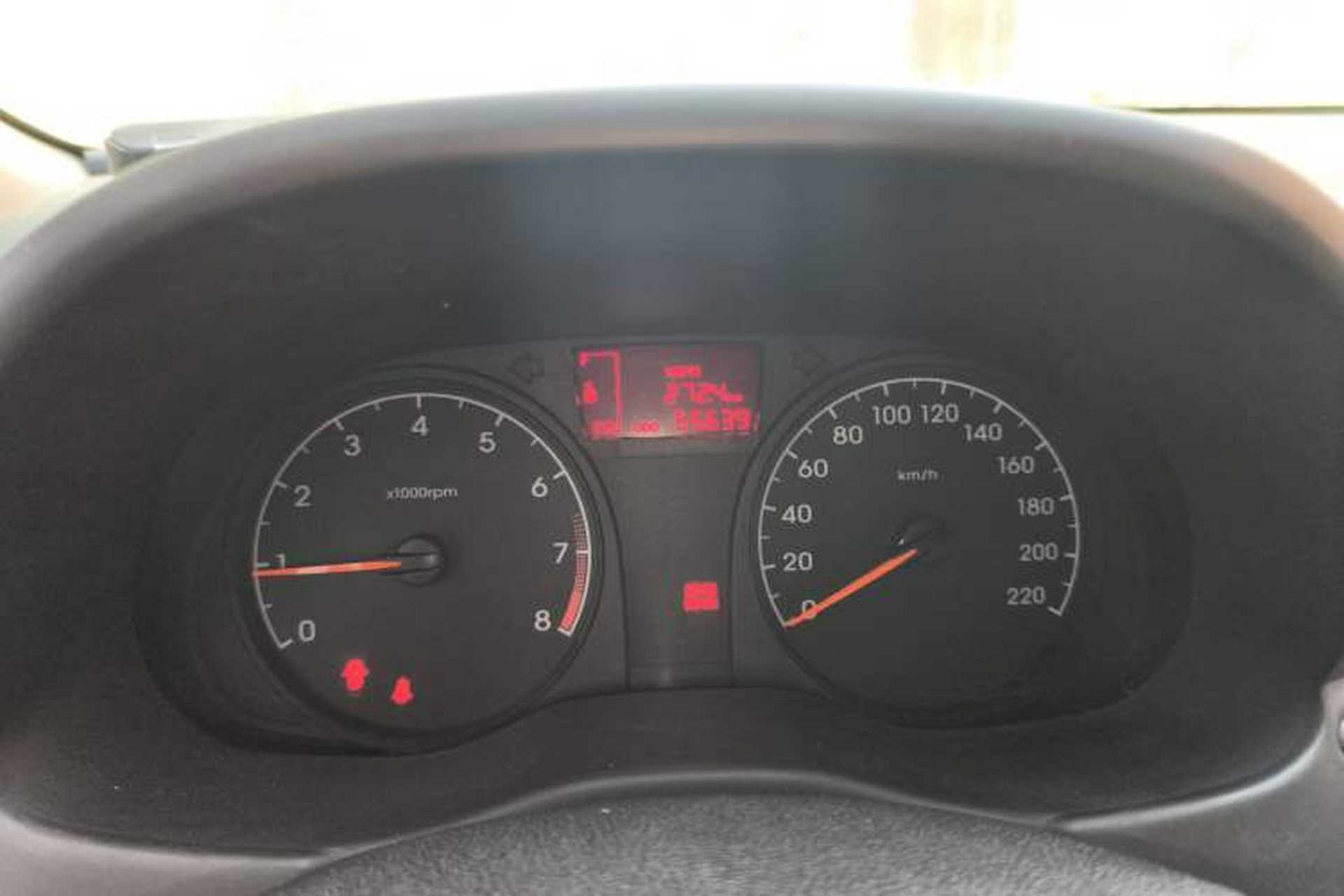 Used Hyundai Verna (older generation) 2014 1.4L Manual Smart GLS Trim Instrument Cluster