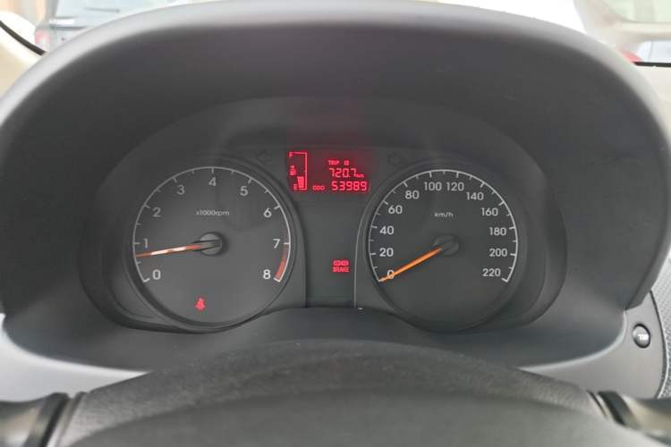 Used Hyundai Verna (older generation) 2014 1.4L Manual Smart GLS Trim Instrument Cluster