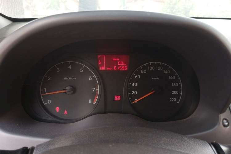 Used Hyundai Verna (older generation) 2014 1.4L Manual Smart GLS Trim Instrument Cluster