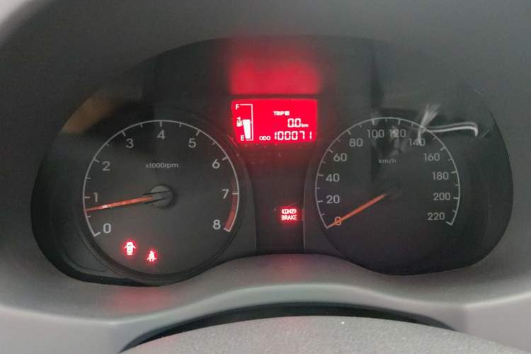 Used Hyundai Verna (older generation) 2014 1.4L Manual Smart GLS Trim Instrument Cluster