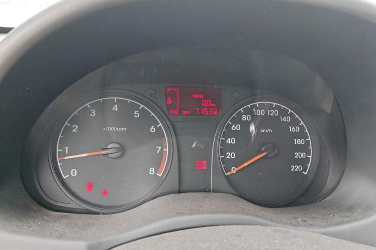 Used Hyundai Verna (older generation) 2014 1.4L Manual Fashion GS Model Instrument Cluster