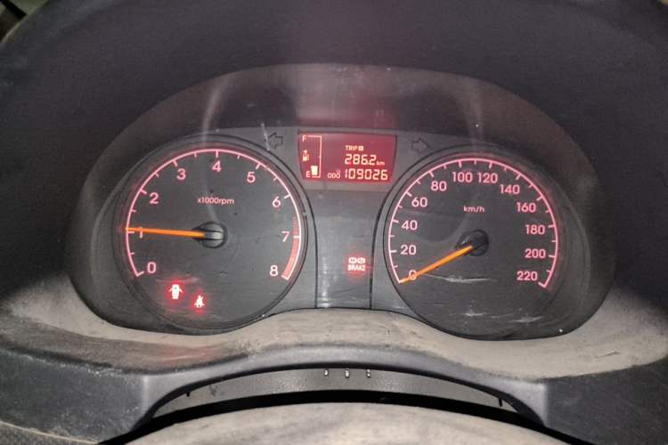 Used Hyundai Verna (older generation) 2014 1.4L Manual Smart GLS Trim Instrument Cluster