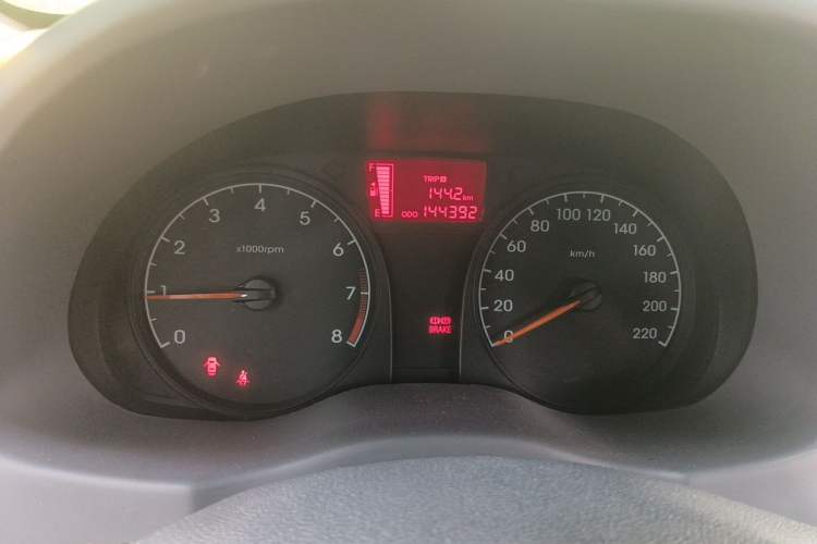 Used Hyundai Verna (older generation) 2014 1.4L Manual Smart GLS Trim Instrument Cluster