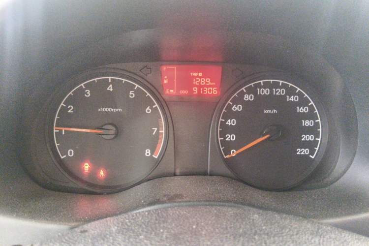 Used Hyundai Verna (older generation) 2014 1.4L Manual Smart GLS Trim Instrument Cluster