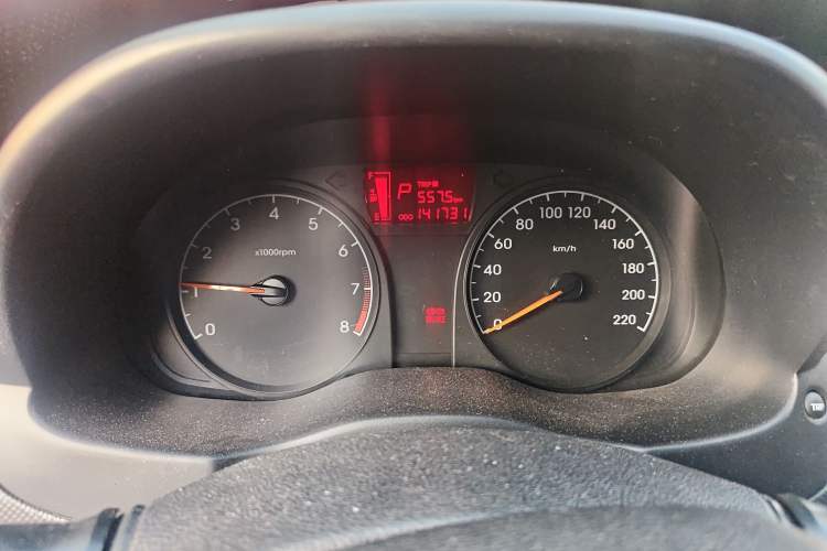 Used Hyundai Verna (older generation) 2014 1.4L Automatic Smart GLS Instrument Cluster