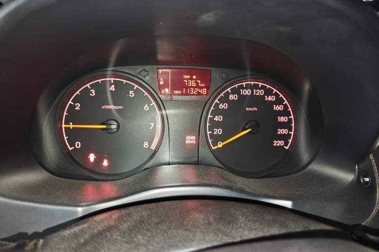 Used Hyundai Verna (older generation) 2014 1.4L Manual Smart GLS Trim Instrument Cluster