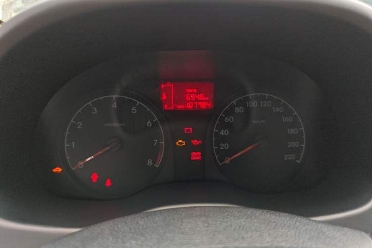 Used Hyundai Verna (older generation) 2014 1.4L Manual Smart GLS Trim Instrument Cluster