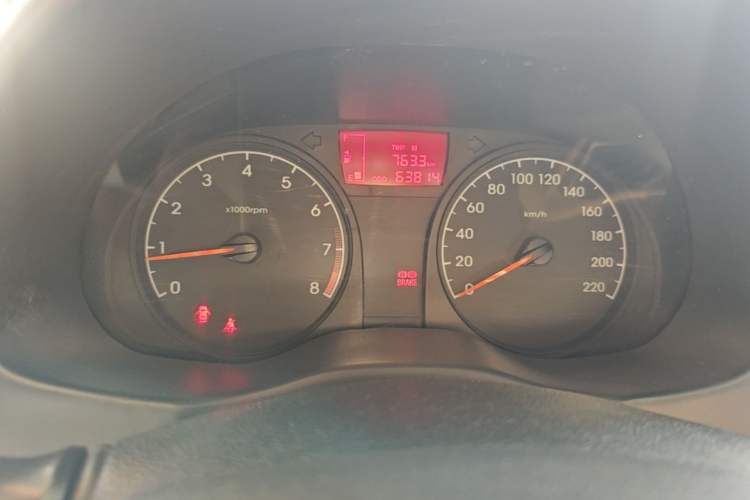 Used Hyundai Verna (older generation) 2014 1.4L Manual Smart GLS Trim Instrument Cluster