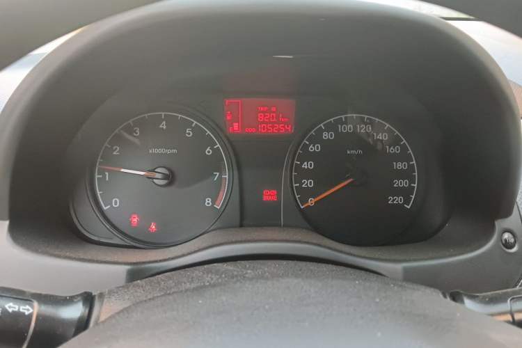 Used Hyundai Verna (older generation) 2014 1.4L Manual Smart GLS Trim Instrument Cluster