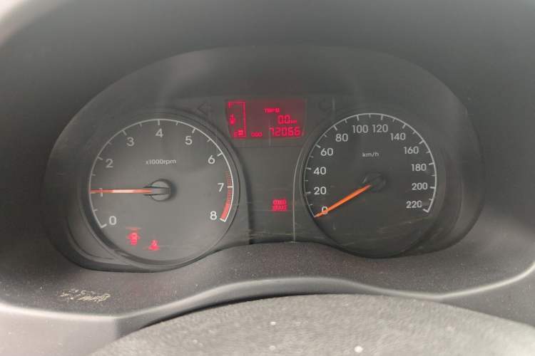 Used Hyundai Verna (older generation) 2014 1.4L Manual Smart GLS Trim Instrument Cluster