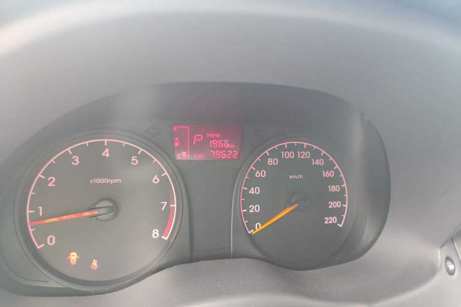 Used Hyundai Verna (older generation) 2014 1.4L Automatic Smart GLS Instrument Cluster
