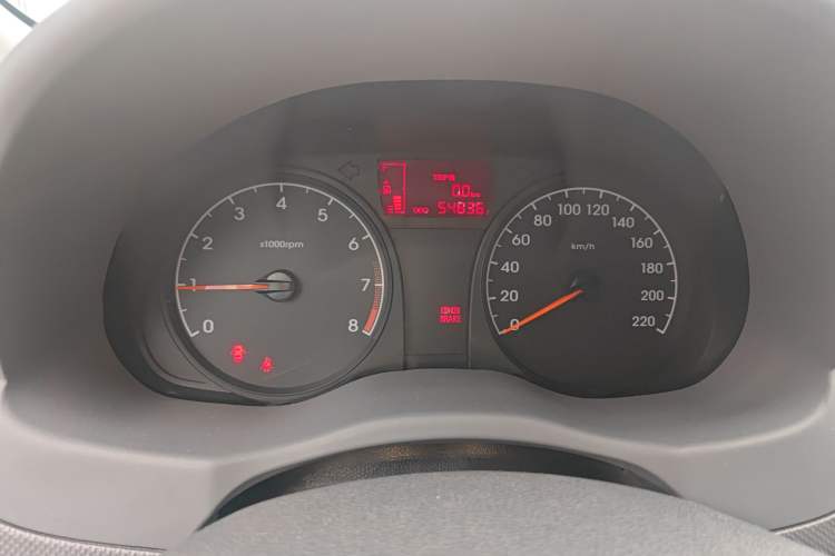 Used Hyundai Verna (older generation) 2014 1.4L Manual Smart GLS Trim Instrument Cluster