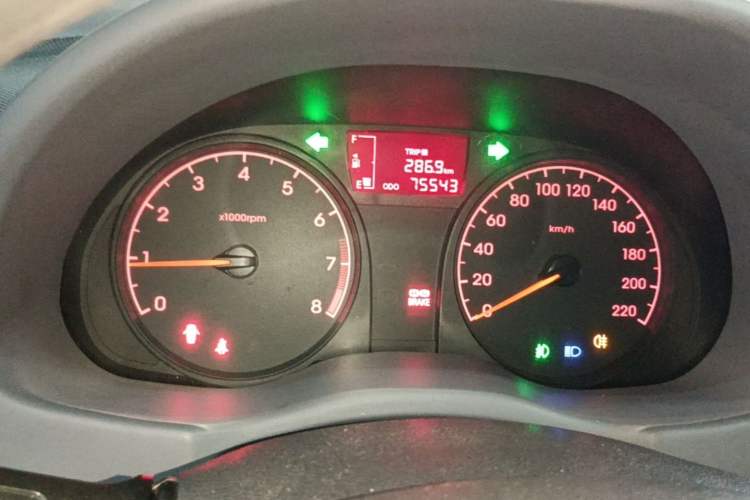 Used Hyundai Verna (older generation) 2014 1.4L Manual Smart GLS Trim Instrument Cluster