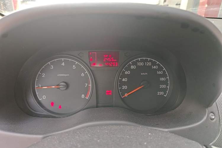 Used Hyundai Verna (older generation) 2014 1.4L Manual Smart GLS Trim Instrument Cluster
