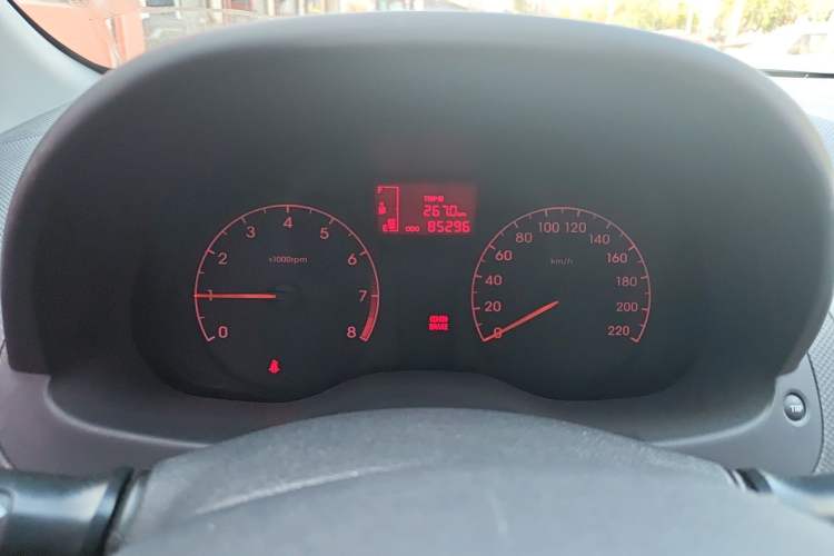 Used Hyundai Verna (older generation) 2014 1.4L Manual Smart GLS Trim Instrument Cluster