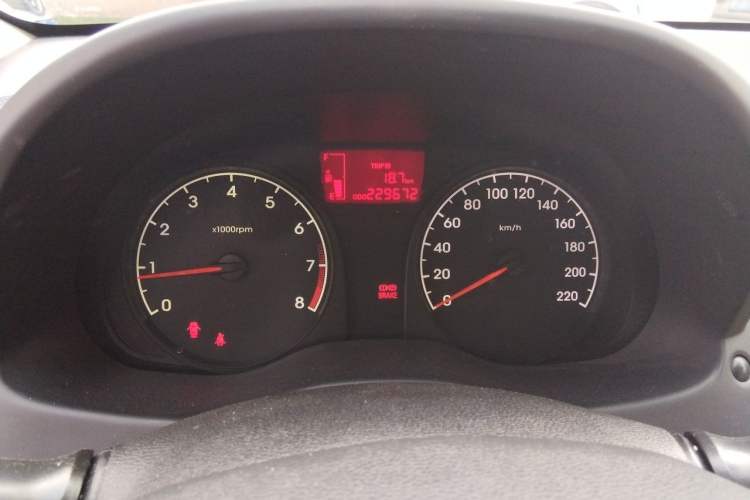 Used Hyundai Verna (older generation) 2014 1.4L Manual Smart GLS Trim Instrument Cluster