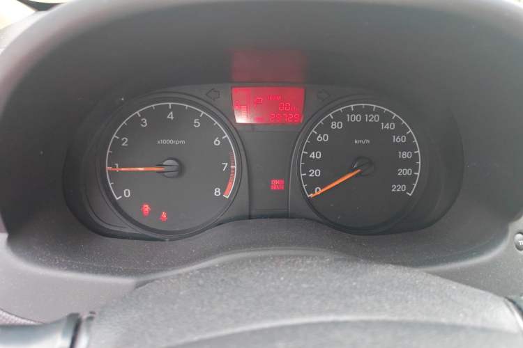 Used Hyundai Verna (older generation) 2014 1.4L Automatic Smart GLS Instrument Cluster