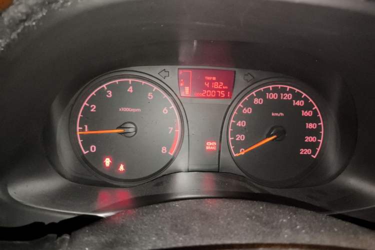Used Hyundai Verna (older generation) 2014 1.4L Manual Smart GLS Trim Instrument Cluster