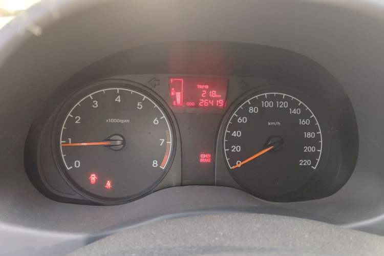 Used Hyundai Verna (older generation) 2014 1.4L Manual Smart GLS Trim Instrument Cluster