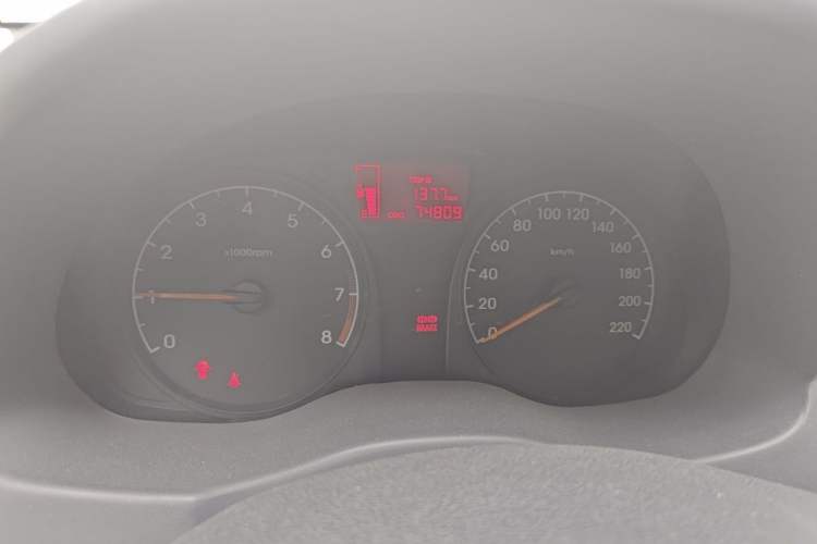 Used Hyundai Verna (older generation) 2014 1.4L Manual Smart GLS Trim Instrument Cluster