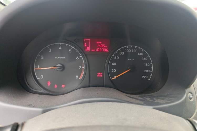 Used Hyundai Verna (older generation) 2014 1.4L Manual Smart GLS Trim Instrument Cluster